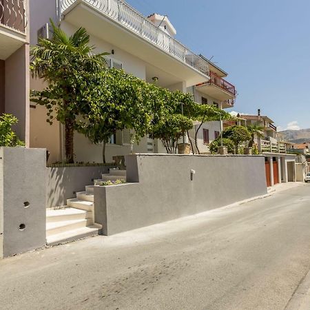 Luxury Apartment Beyond Stobrec Exterior photo