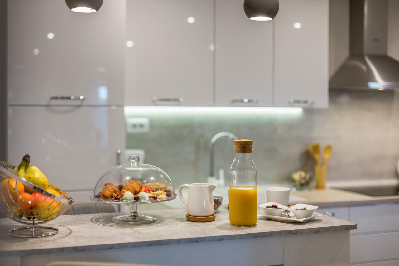 Luxury Apartment Beyond Stobrec Exterior photo